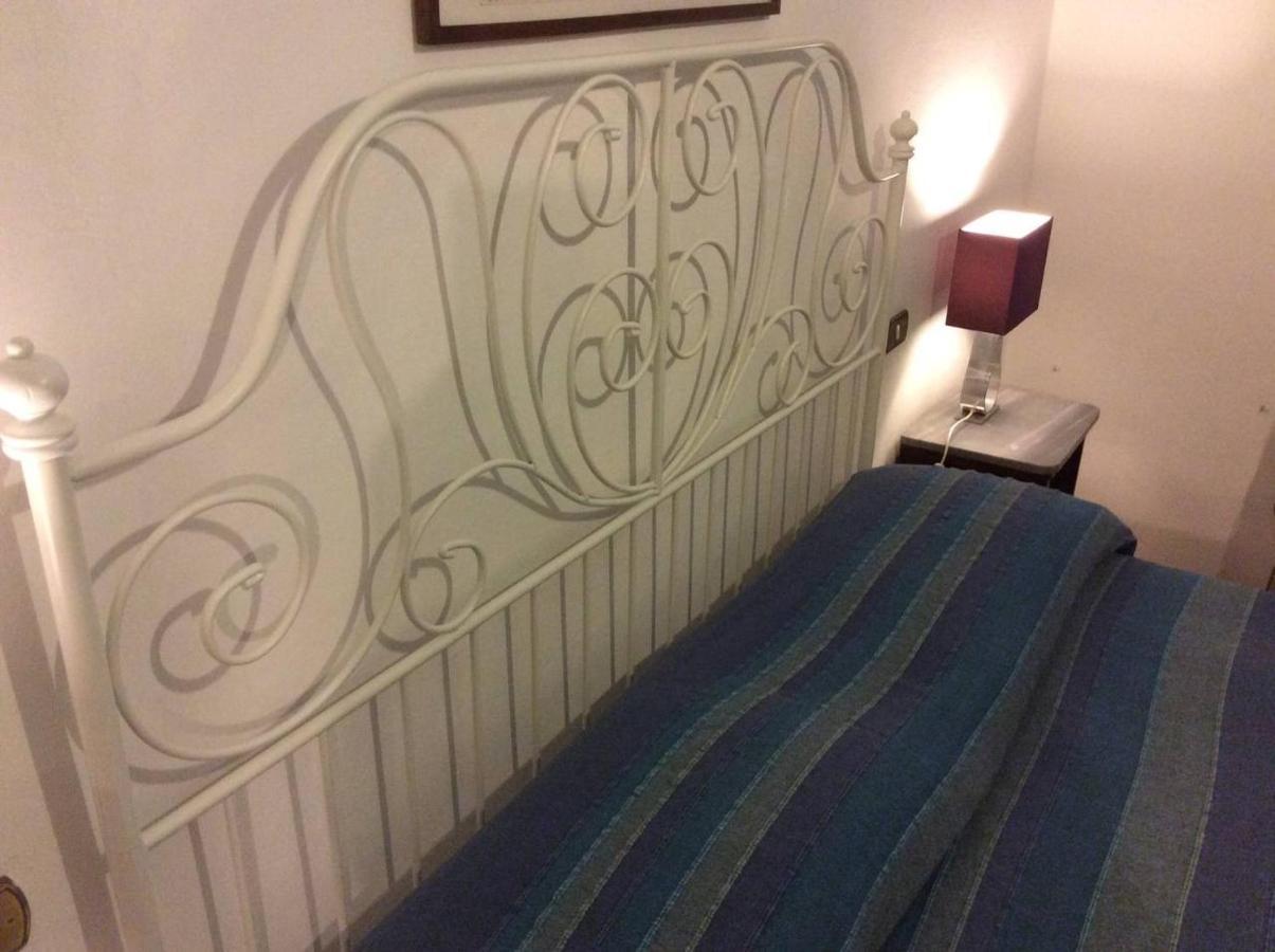 Colombo 181 Hotel Riomaggiore Eksteriør billede